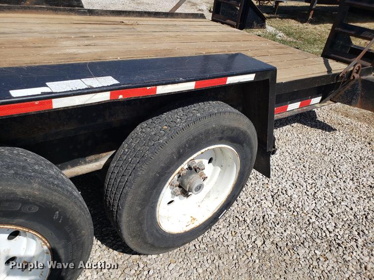 image for item EN9819 2008 Towmaster utility trailer