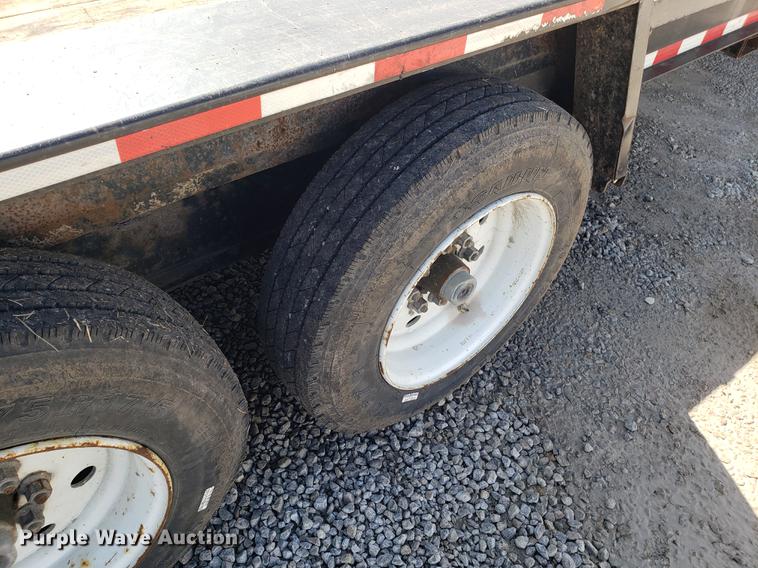 image for item EN9819 2008 Towmaster utility trailer