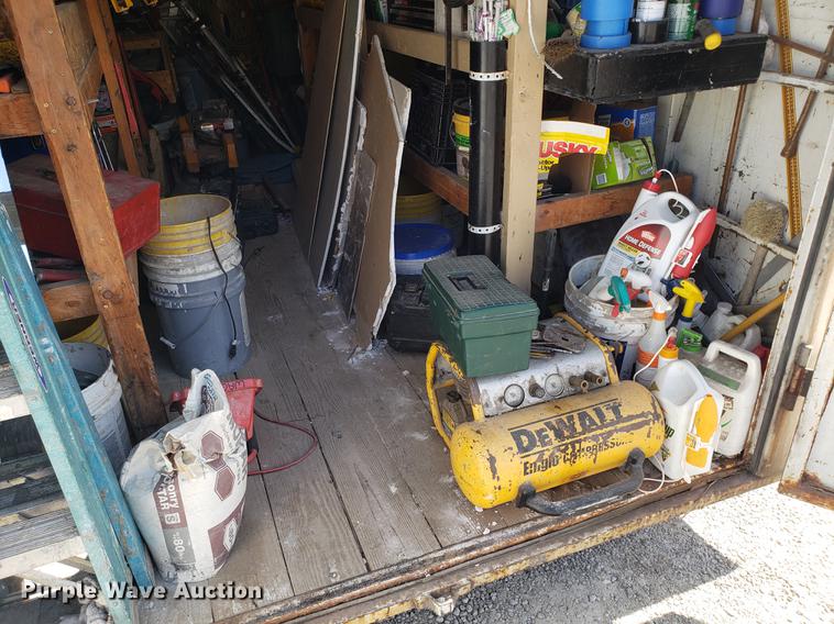 image for item EN9825 2001 W-W enclosed cargo trailer