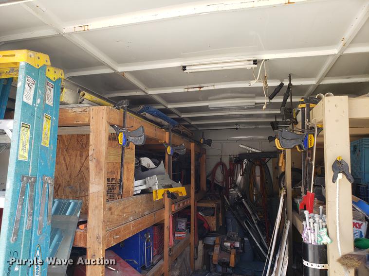 image for item EN9825 2001 W-W enclosed cargo trailer