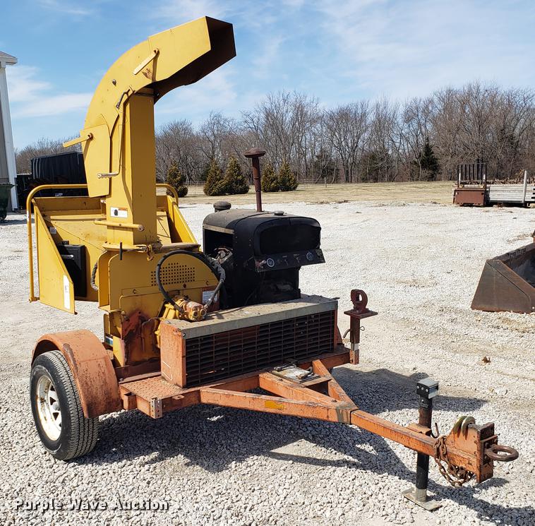image for item EN9829 Vermeer 606 wood chipper