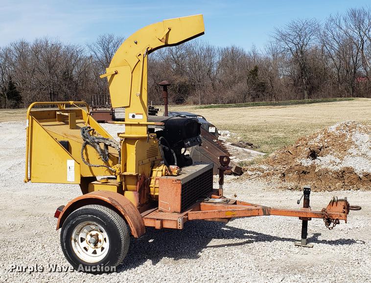 image for item EN9829 Vermeer 606 wood chipper