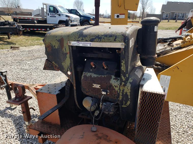 image for item EN9829 Vermeer 606 wood chipper