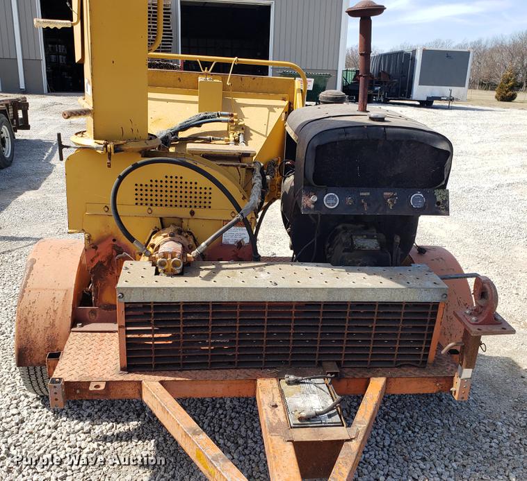 image for item EN9829 Vermeer 606 wood chipper