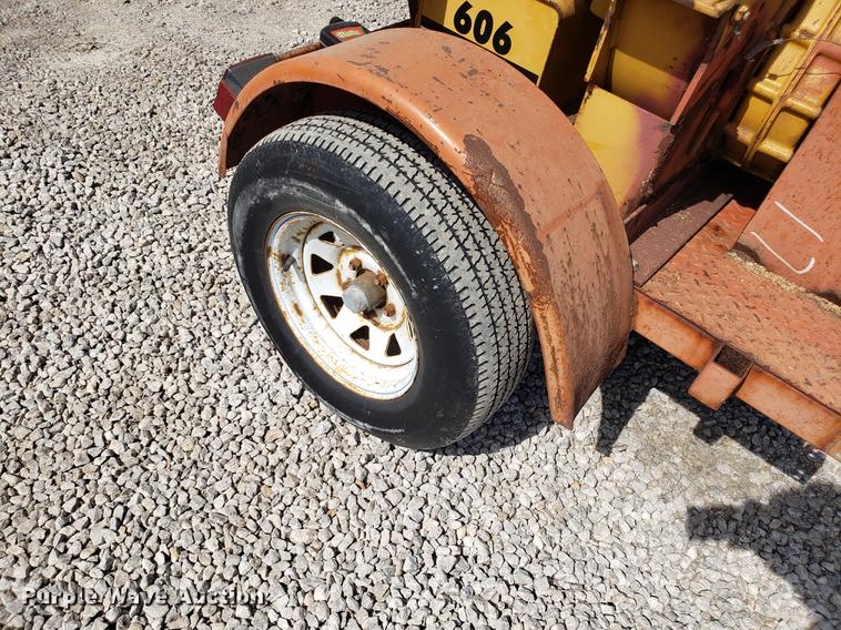 image for item EN9829 Vermeer 606 wood chipper