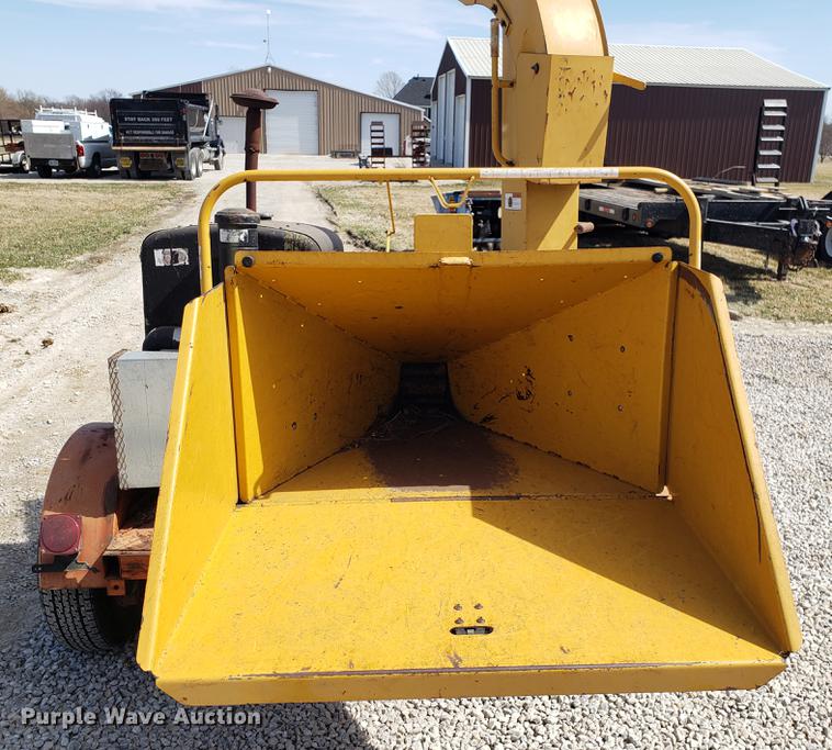 image for item EN9829 Vermeer 606 wood chipper