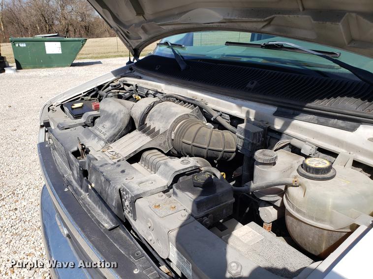 image for item EN9834 2007 Ford E350 Super Duty van