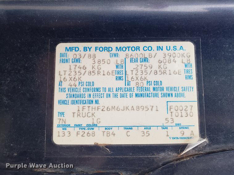 image for item EN9837 1988 Ford F250 flatbed pickup truck