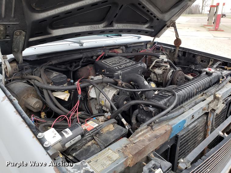 image for item EN9837 1988 Ford F250 flatbed pickup truck