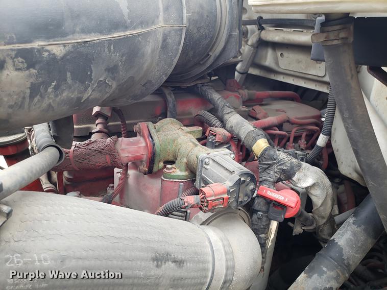 image for item EN9839 2011 Ford F650 Super Duty truck cab and chassis