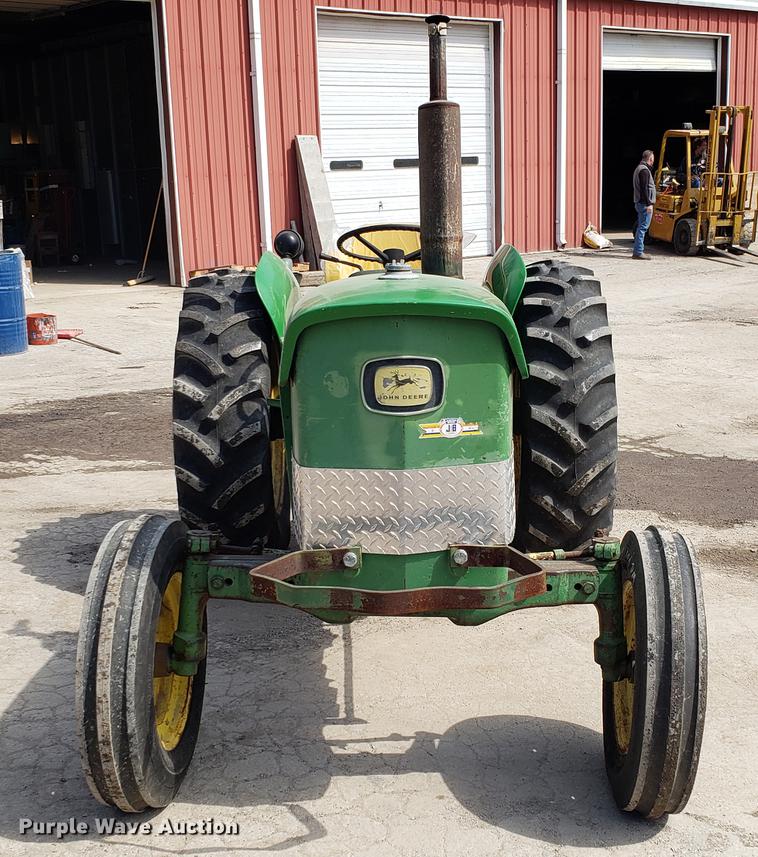image for item EN9844 John Deere 1020 tractor