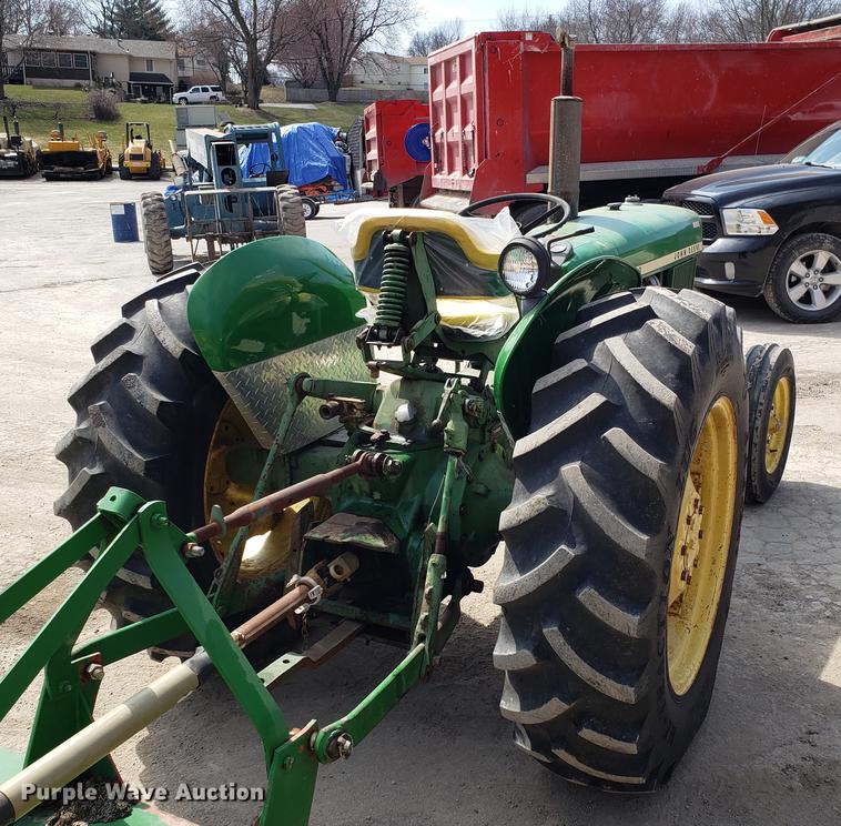 image for item EN9844 John Deere 1020 tractor
