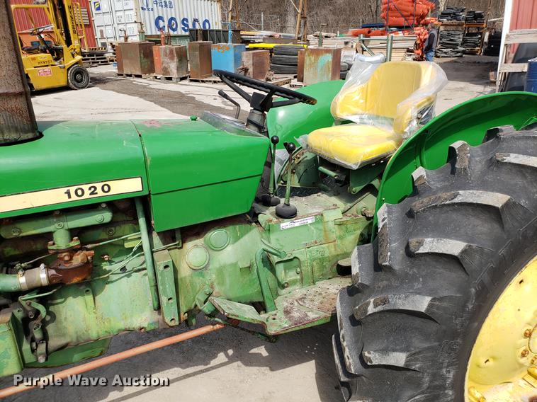 image for item EN9844 John Deere 1020 tractor