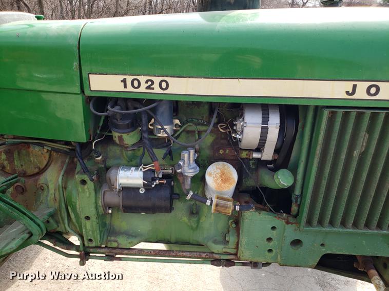 image for item EN9844 John Deere 1020 tractor