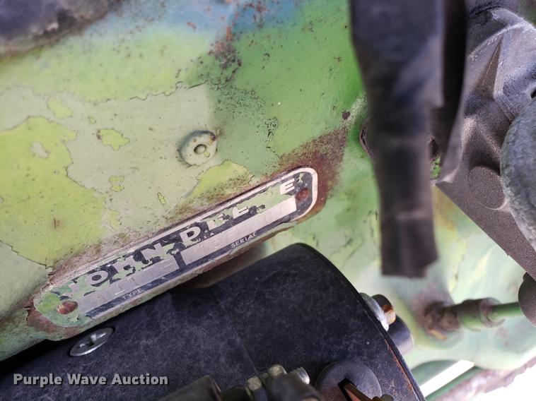 image for item EN9844 John Deere 1020 tractor