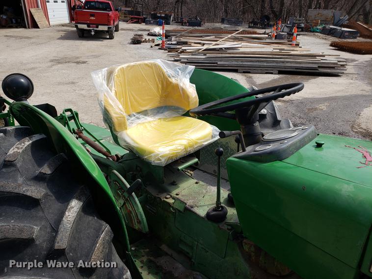 image for item EN9844 John Deere 1020 tractor