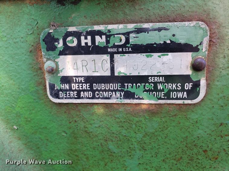 image for item EN9844 John Deere 1020 tractor
