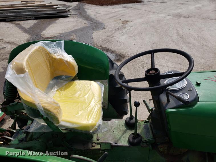image for item EN9844 John Deere 1020 tractor