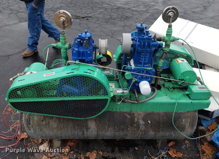 image for item EN9857 Quincy MOR310D1.5HP air compressor