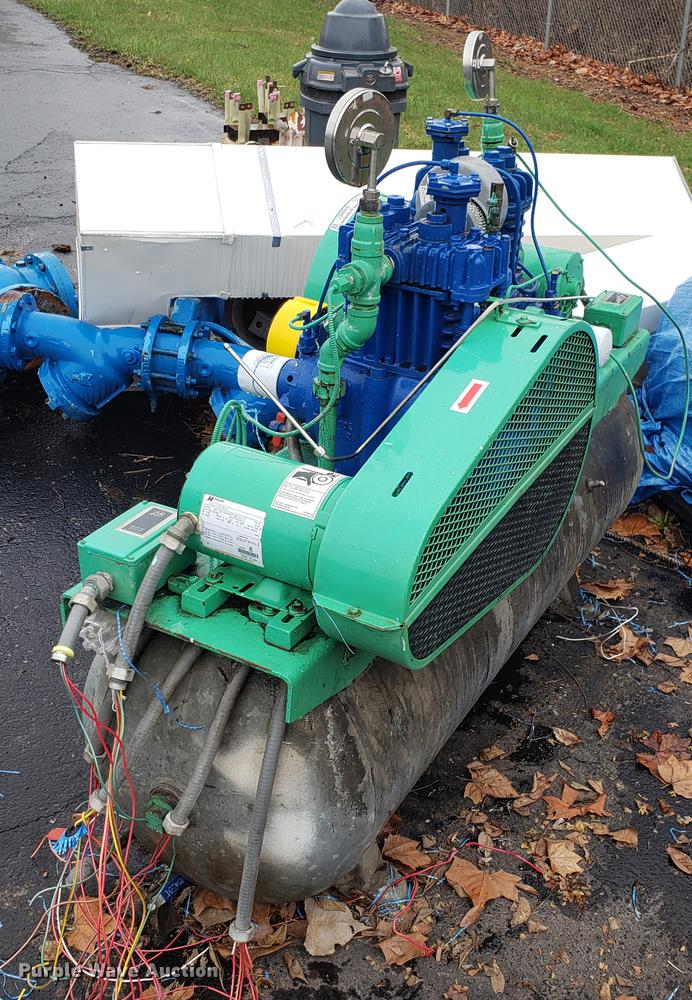 image for item EN9857 Quincy MOR310D1.5HP air compressor