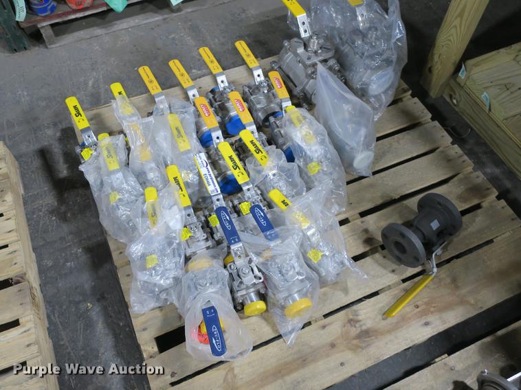 image for item EO9466 (26) ball valves