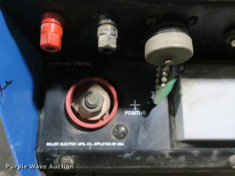 image for item EO9469 Miller Maxtron 450 DC inverter arc welder