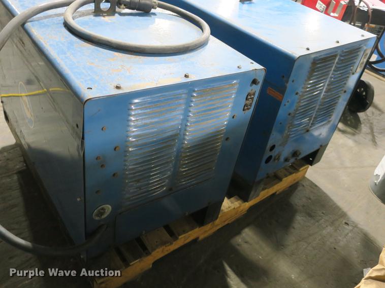 image for item EO9472 (2) Miller Gold Star 600 SS welders