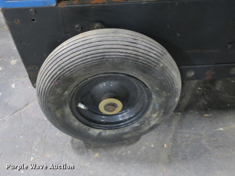 image for item EO9473 Miller Bobcat welder/generator