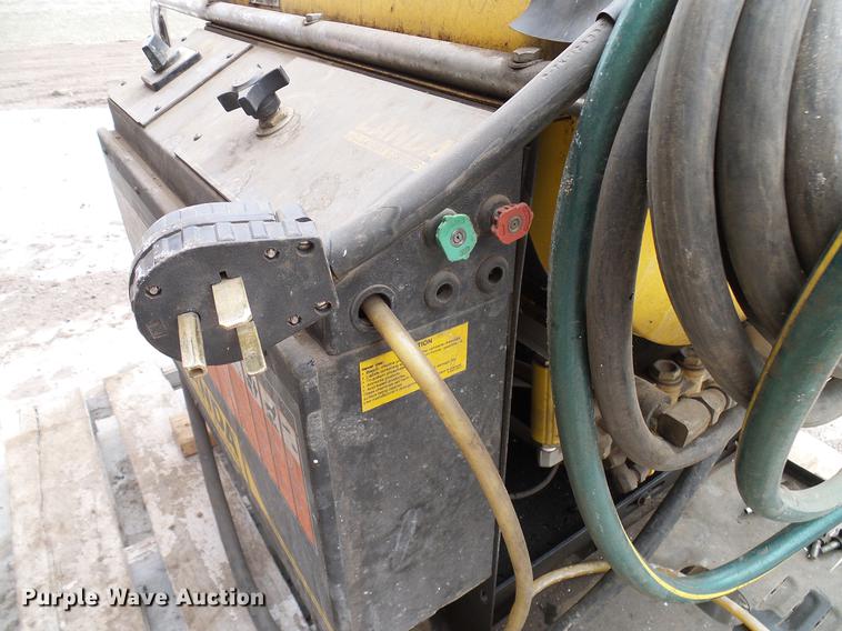 image for item EP9584 2007 Landa 4-3000 pressure washer