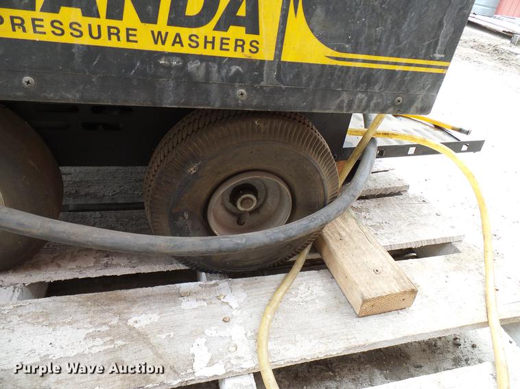 image for item EP9584 2007 Landa 4-3000 pressure washer