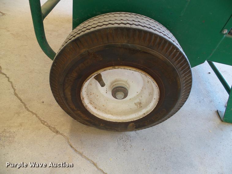 image for item EQ9056 Greenlee 853 conduit bender