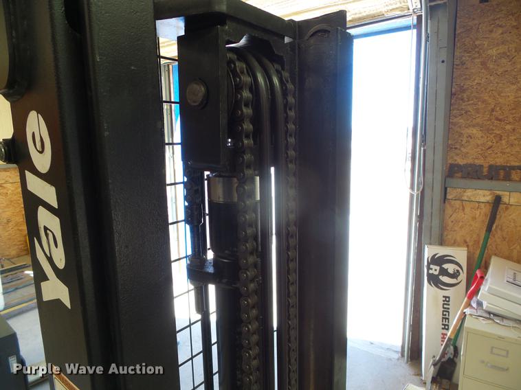 image for item EQ9059 Yale MSW030SCN12TV083 pallet jack