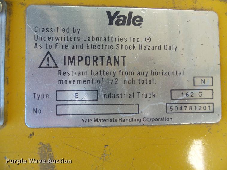 image for item EQ9059 Yale MSW030SCN12TV083 pallet jack