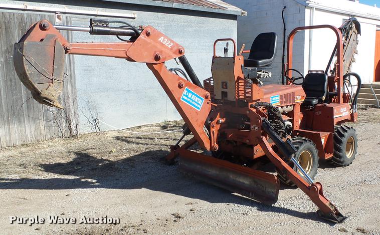 image for item EQ9061 2004 Ditch Witch 3700 trencher