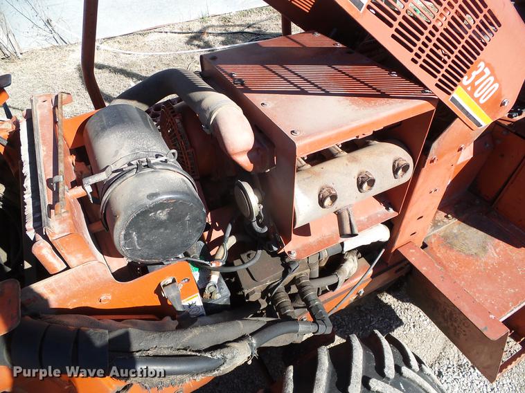 image for item EQ9061 2004 Ditch Witch 3700 trencher