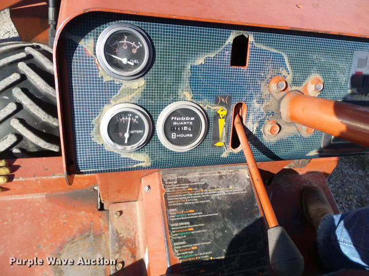 image for item EQ9061 2004 Ditch Witch 3700 trencher