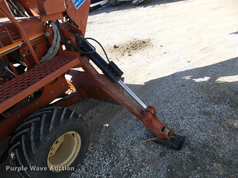 image for item EQ9061 2004 Ditch Witch 3700 trencher