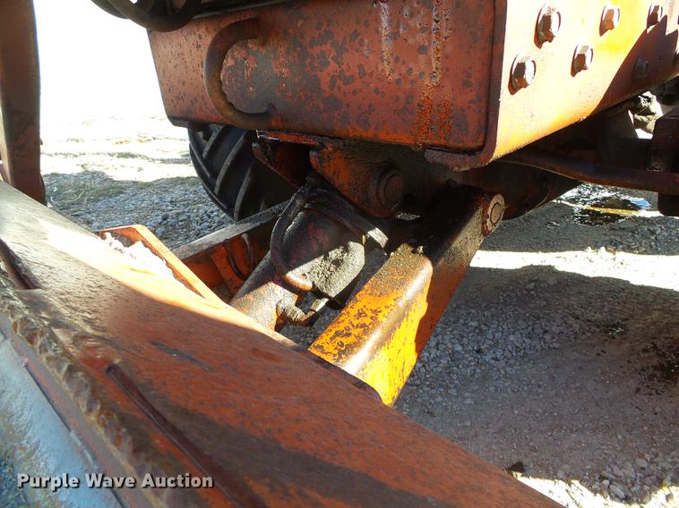image for item EQ9061 2004 Ditch Witch 3700 trencher