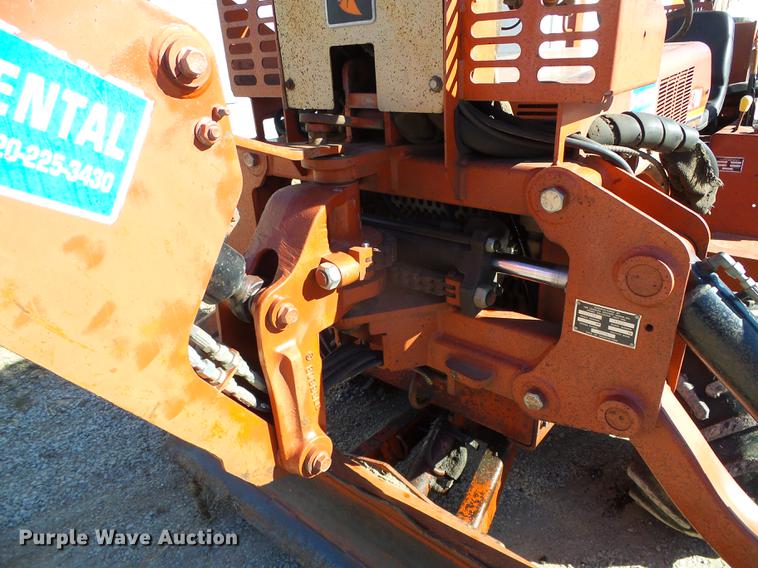 image for item EQ9061 2004 Ditch Witch 3700 trencher
