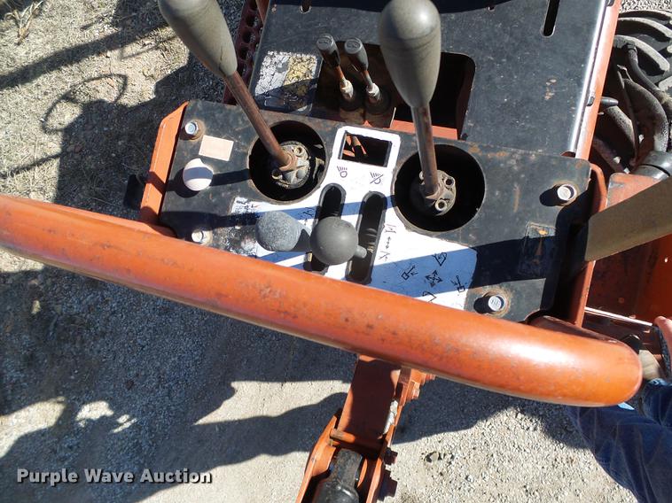 image for item EQ9061 2004 Ditch Witch 3700 trencher