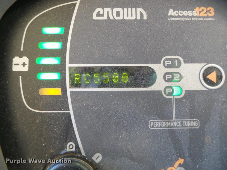 image for item EQ9062 Crown RC5530C-30 forklift