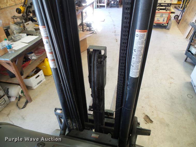 image for item EQ9062 Crown RC5530C-30 forklift