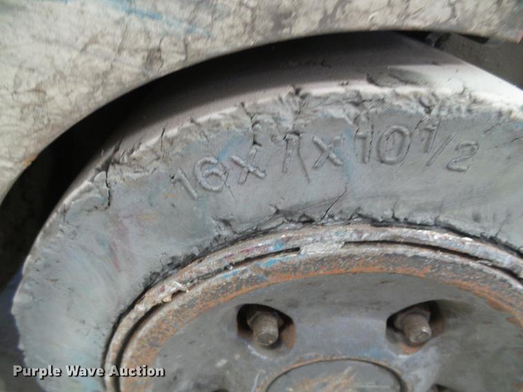 image for item EQ9062 Crown RC5530C-30 forklift