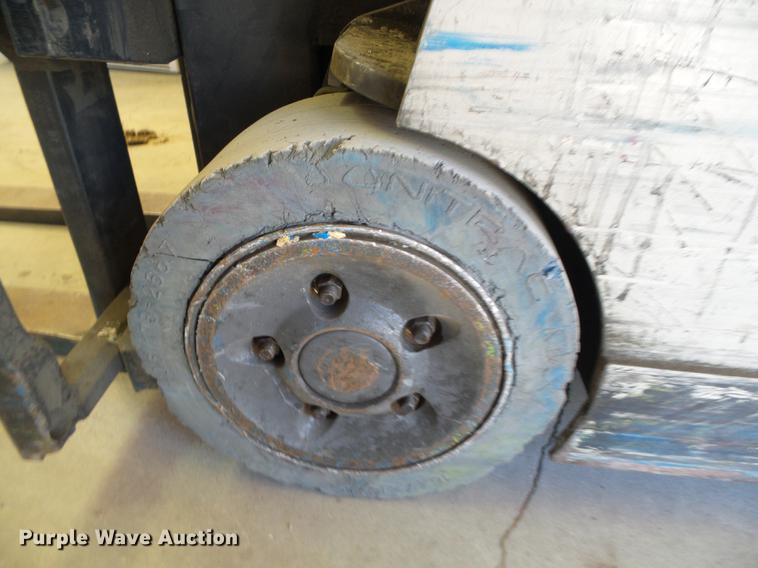 image for item EQ9062 Crown RC5530C-30 forklift