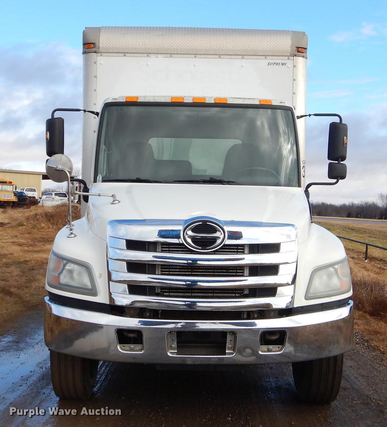 image for item ER9382 2012 Hino 338 box truck