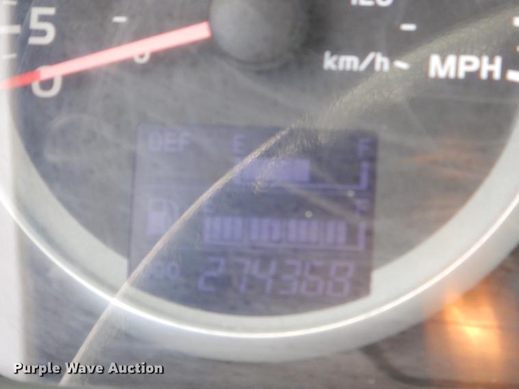 image for item ER9382 2012 Hino 338 box truck