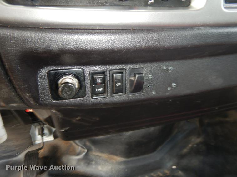 image for item ER9382 2012 Hino 338 box truck