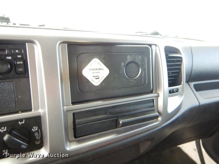 image for item ER9382 2012 Hino 338 box truck