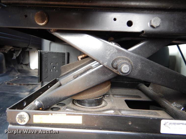 image for item ER9382 2012 Hino 338 box truck