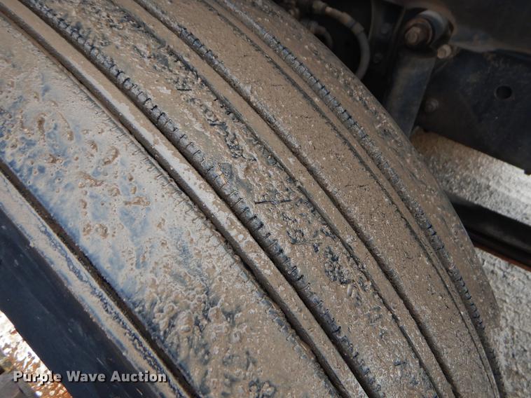 image for item ER9382 2012 Hino 338 box truck